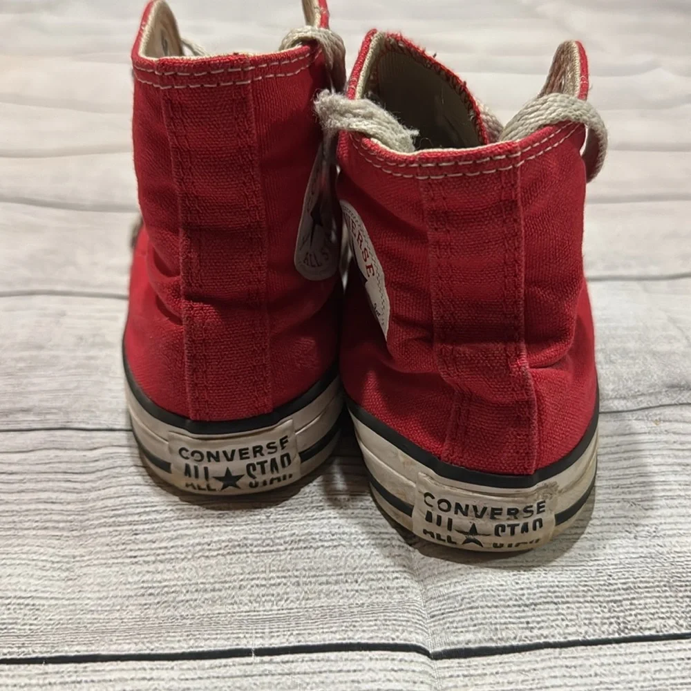 Converse High Top Red Canvas Shoes size 1